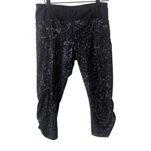 Lululemon Cropped Leggings Size 6